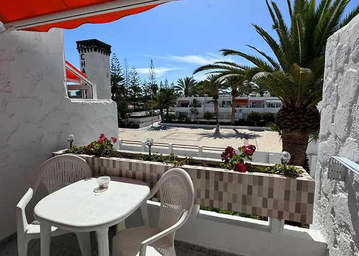 Blue Paradise Apartment *